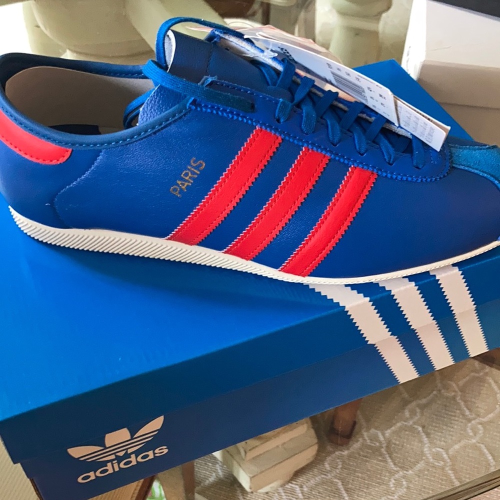 Adidas Paris size 9